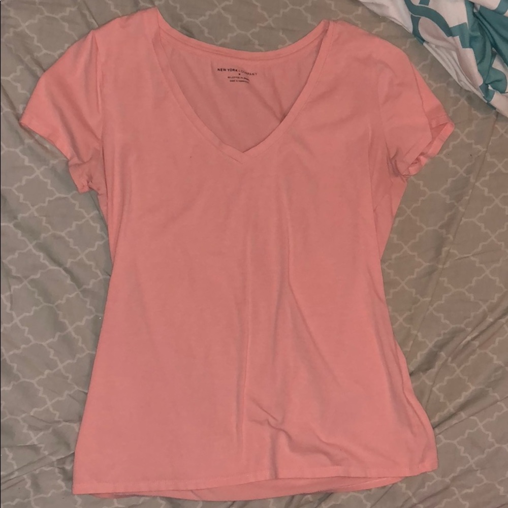 Peachy Pink v neck